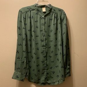 🦓 NWOT Olive Zebra Design Blouse 🦓